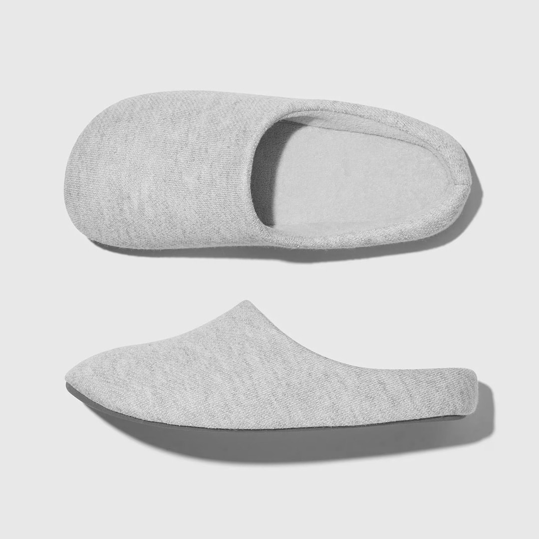 Uniqlo grey slippers